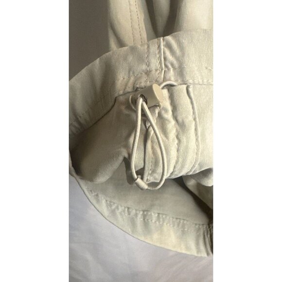 Eddie Bauer Women’s Tan Rainier Capri Crop Pants Sz 16 Stretch Outdoor Hiking - Picture 4 of 13
